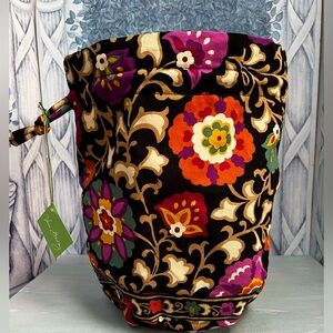 Vera Bradley Suzani Ditti Bag Wet / Dry Drawstring
Bag New With Tags
